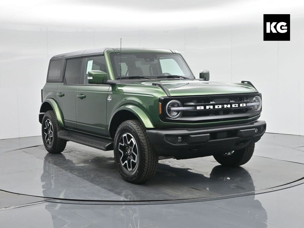 2025 Ford Bronco Outer Banks 4-Door 4WD
