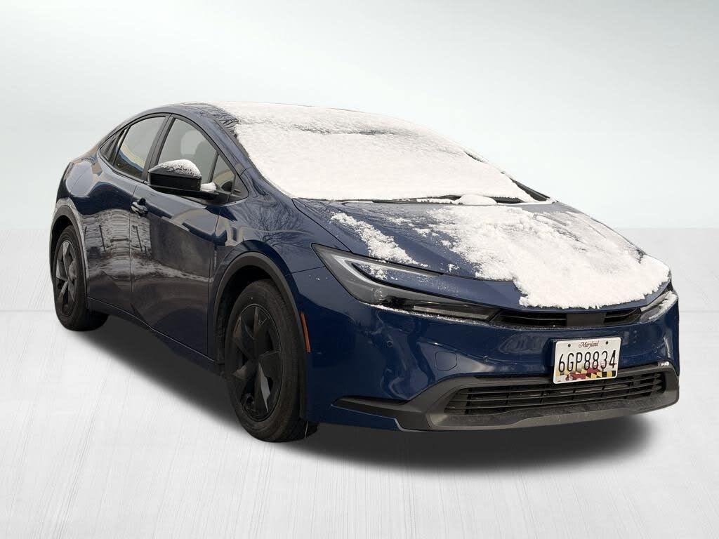 2025 Toyota Prius LE FWD