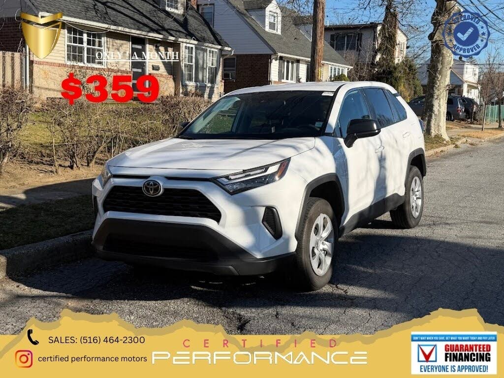 2025 Toyota RAV4 LE FWD