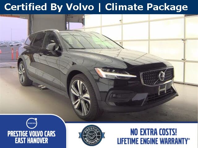 2025 Volvo V60 Cross Country B5 Plus AWD