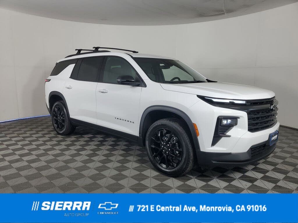 2026 Chevrolet Traverse LT FWD