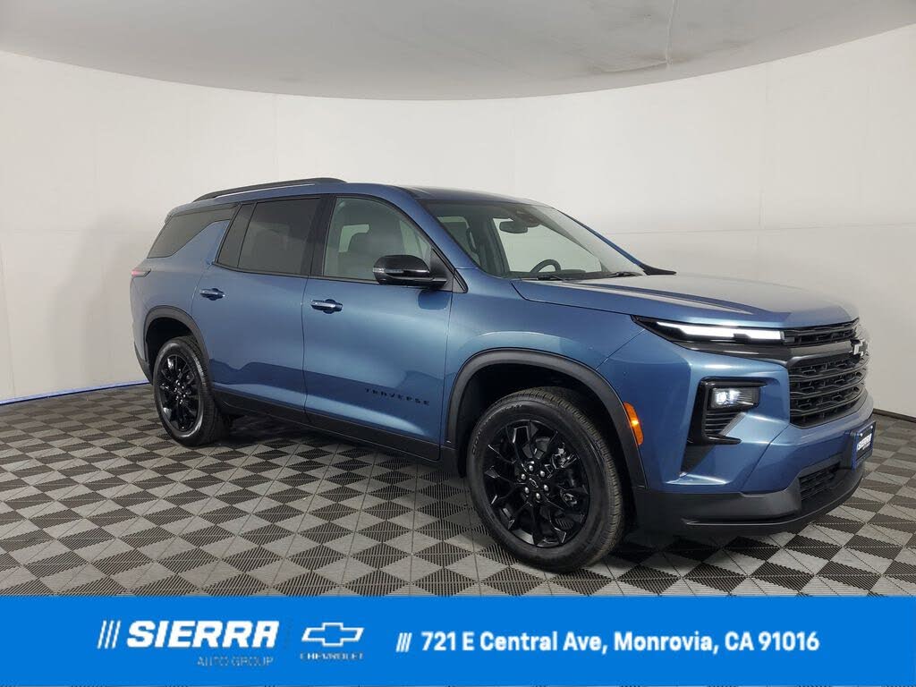 2026 Chevrolet Traverse LT FWD