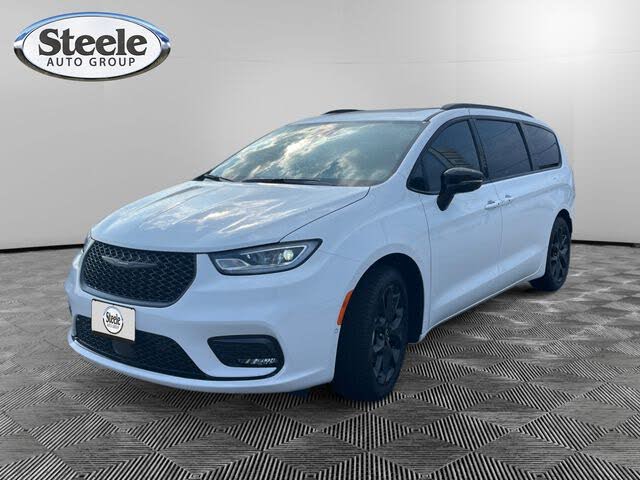 2026 Chrysler Pacifica Limited FWD