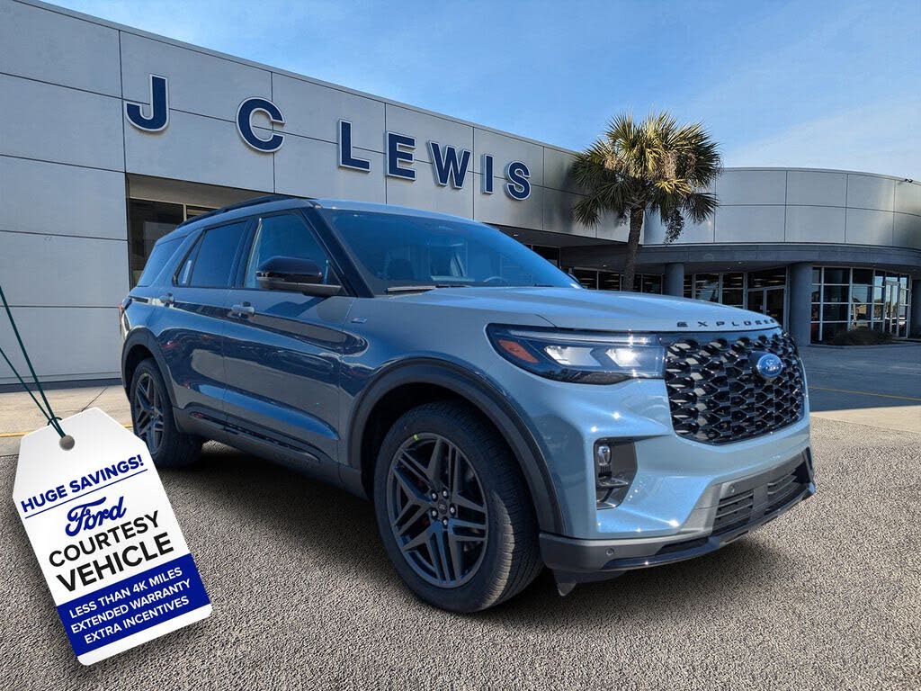 2026 Ford Explorer ST-Line RWD