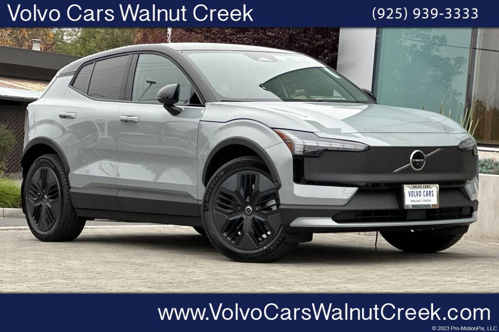 2026 Volvo EX30 Cross Country Twin Ultra eAWD