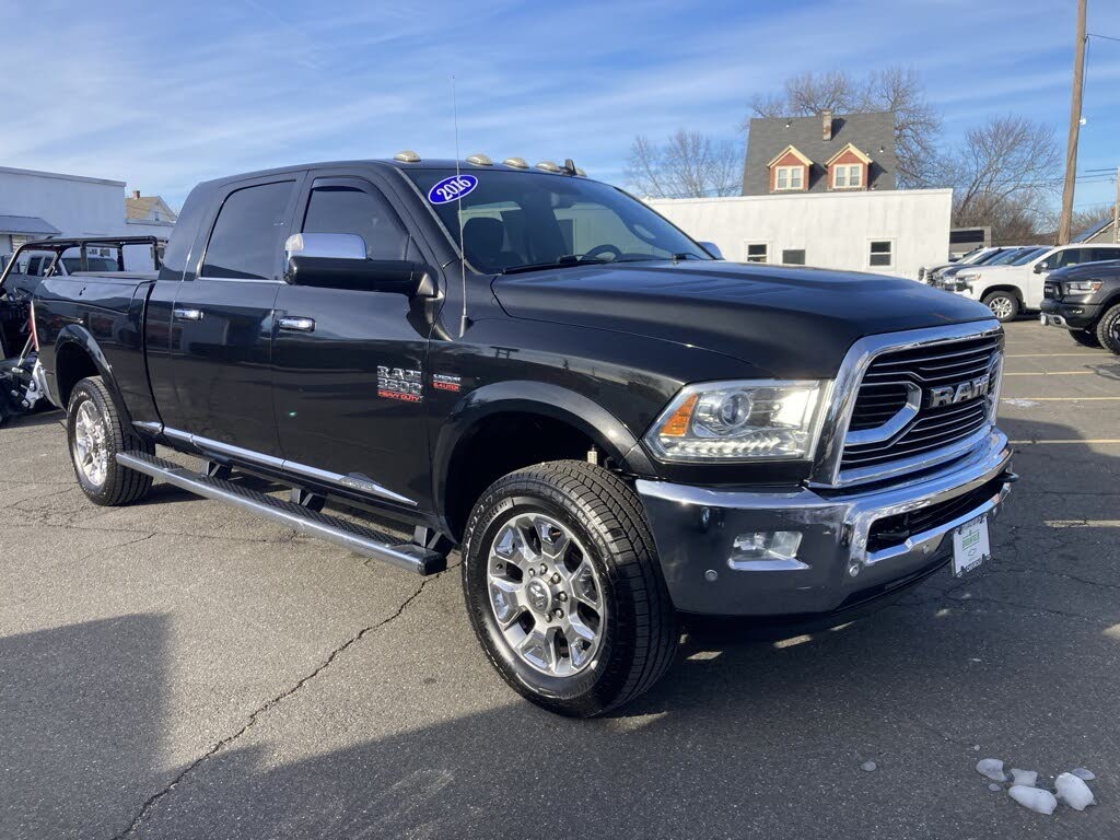 2016 RAM 3500 Laramie Longhorn Mega Cab 4WD