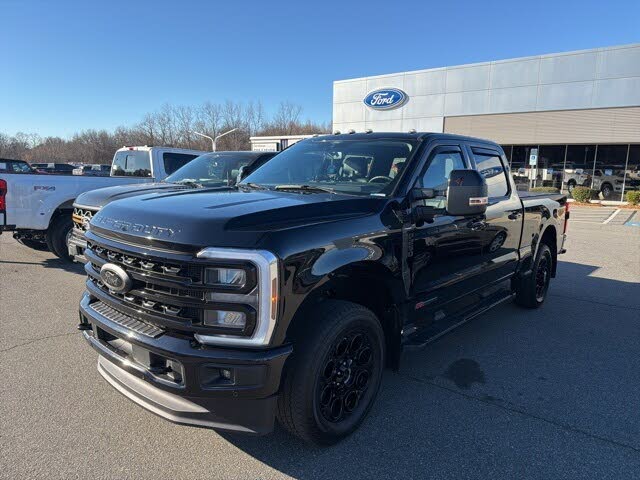 2024 Ford F-250 Super Duty Lariat Crew Cab 4WD