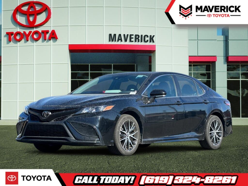 2024 Toyota Camry SE FWD