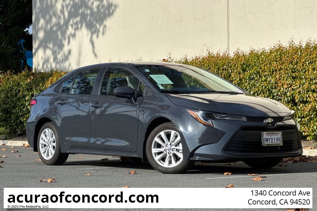 2024 Toyota Corolla LE FWD