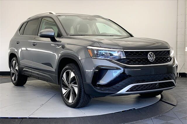 2024 Volkswagen Taos SE 4Motion