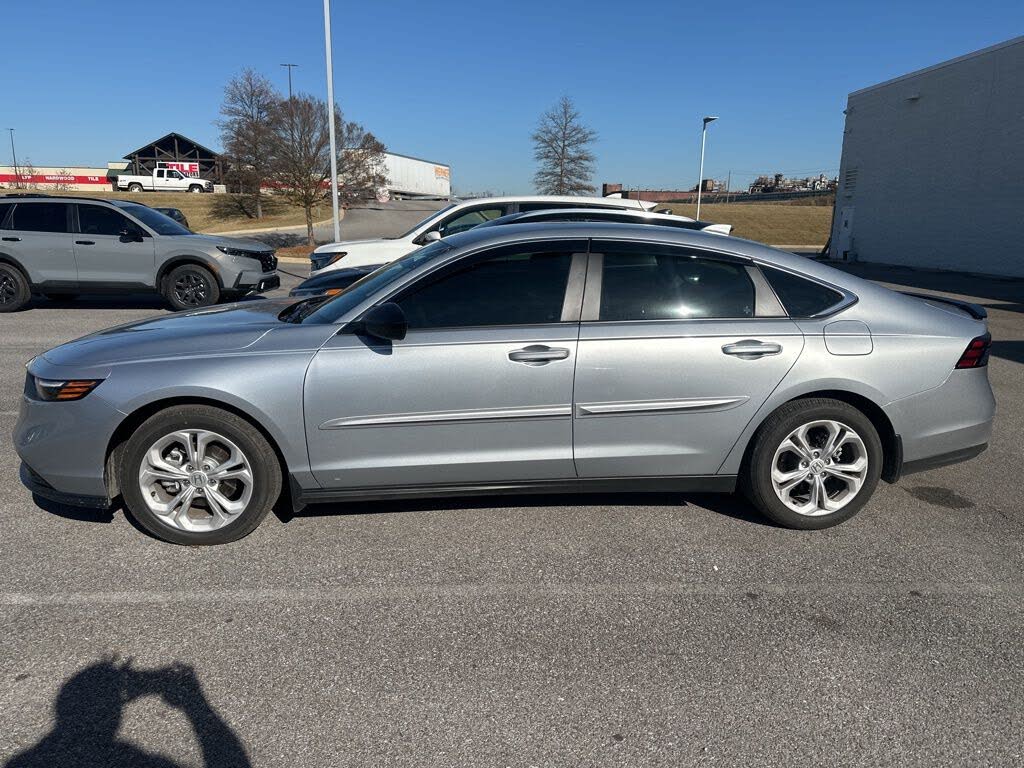 2025 Honda Accord LX FWD