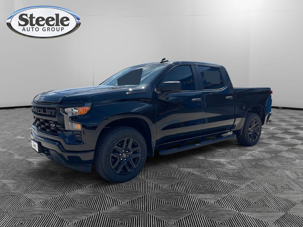 2026 Chevrolet Silverado 1500 Custom Crew Cab RWD