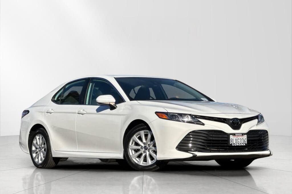 2019 Toyota Camry LE FWD