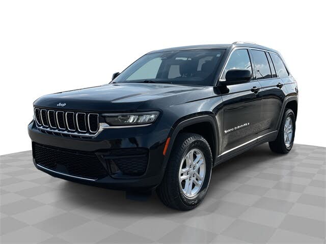 2022 Jeep Grand Cherokee Laredo 4WD