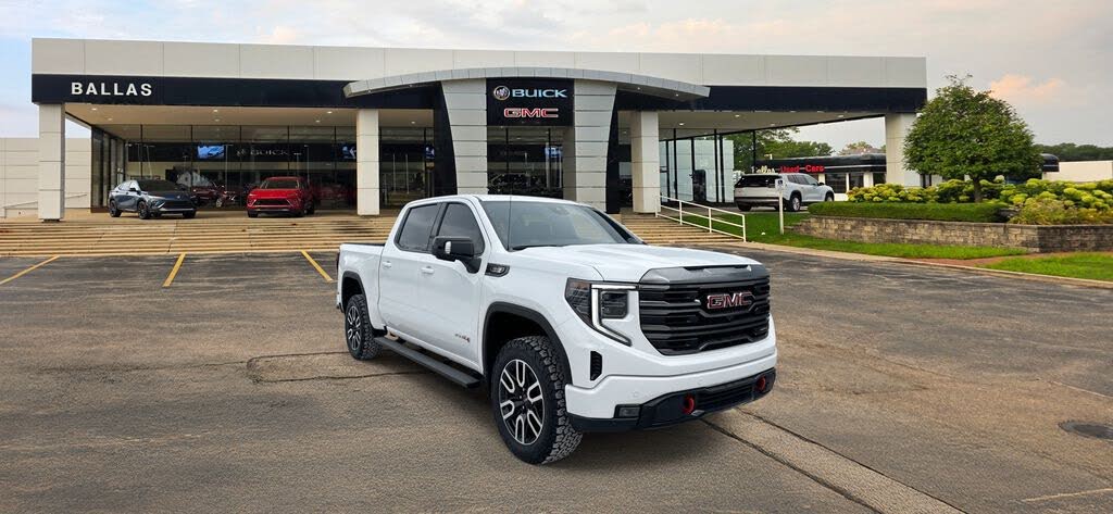 2023 GMC Sierra 1500 AT4 Crew Cab 4WD