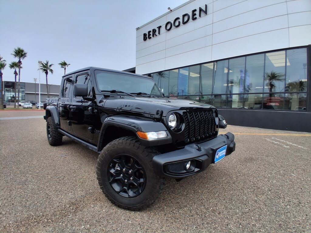 2023 Jeep Gladiator Willys Crew Cab 4WD