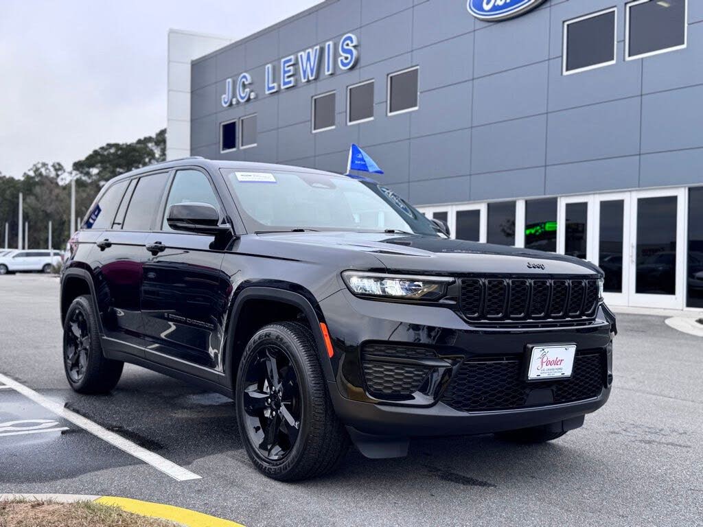 2024 Jeep Grand Cherokee Altitude 4WD