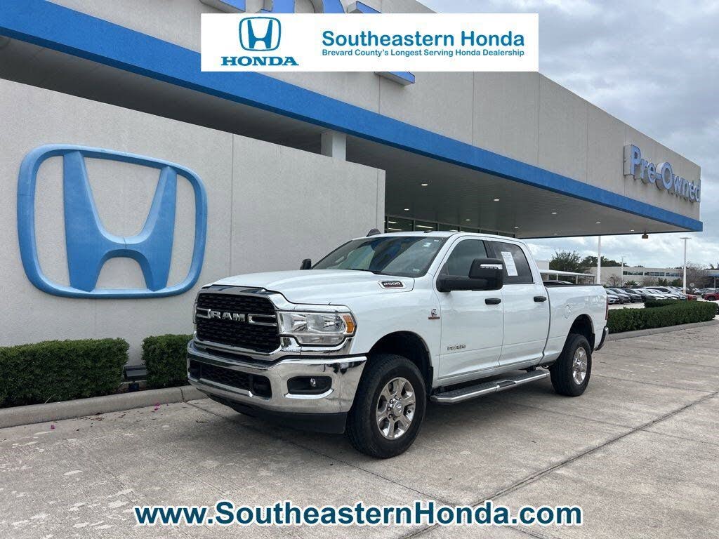 2024 RAM 2500 Big Horn Crew Cab 4WD