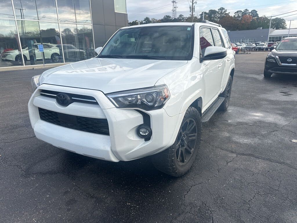 2024 Toyota 4Runner SR5 RWD