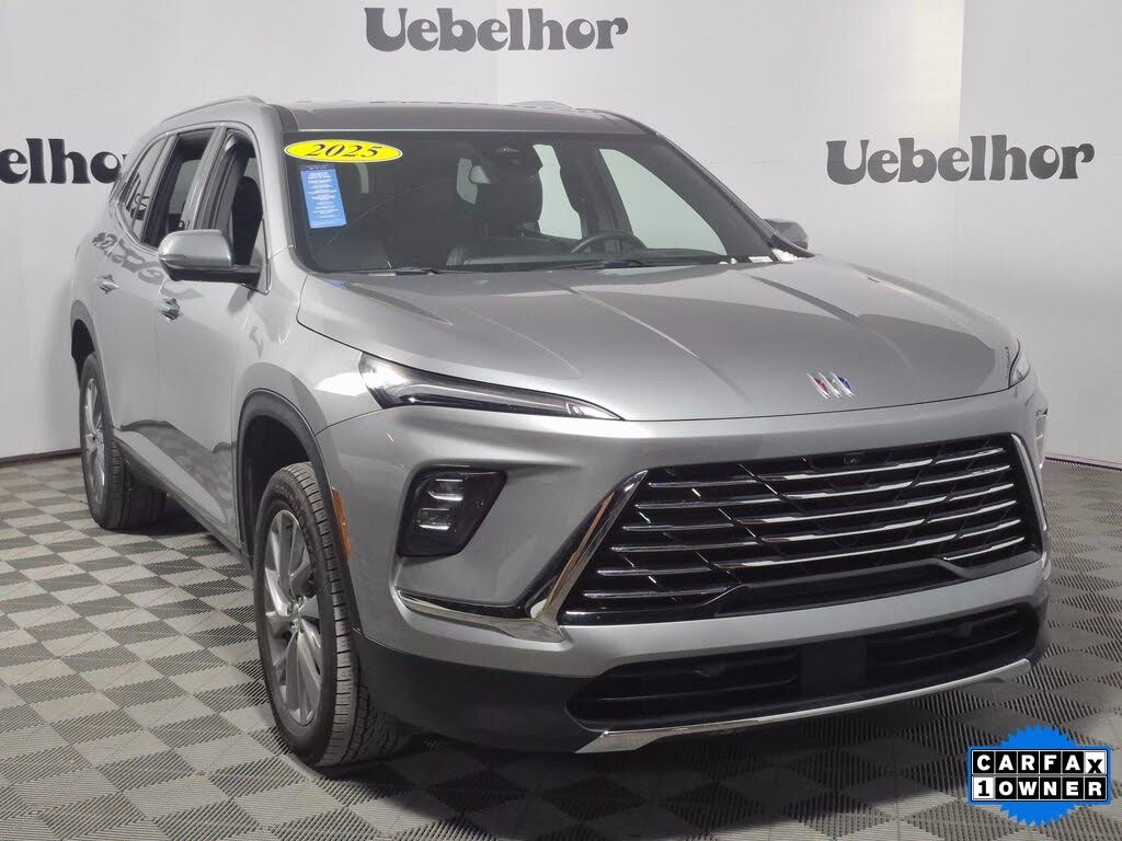 2025 Buick Enclave Preferred FWD