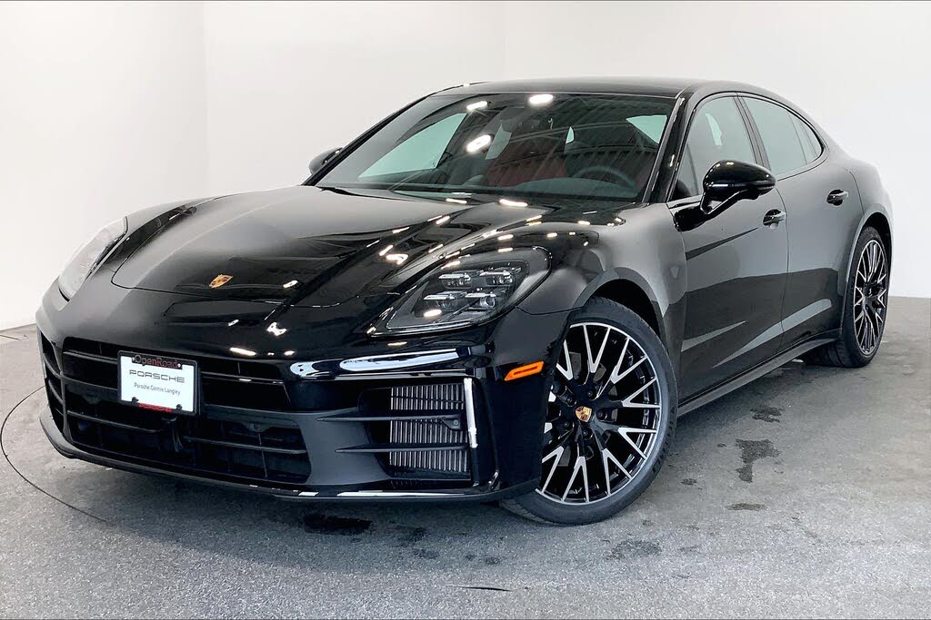 Porsche Panamera 4 AWD 2025