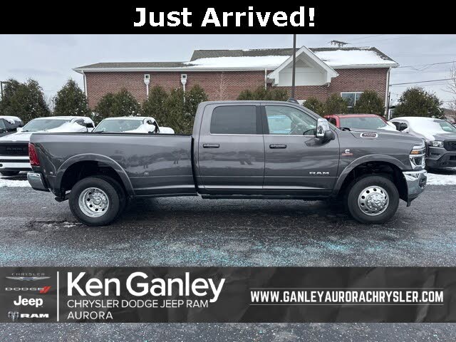 2025 RAM 3500 Limited Crew Cab LB DRW 4WD