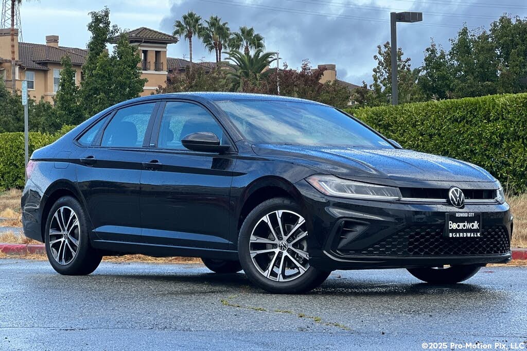 2025 Volkswagen Jetta Sport FWD
