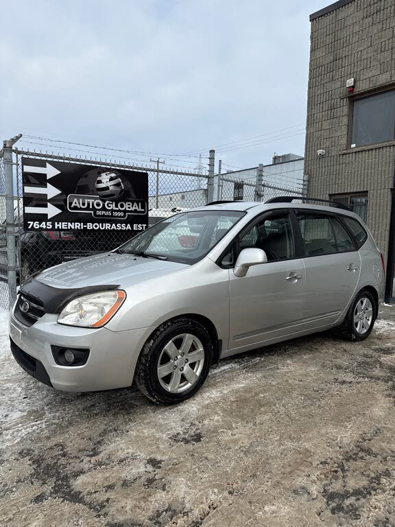2009 Kia Rondo LX