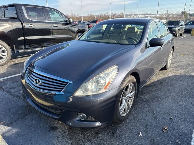 2013 INFINITI G37 Journey Sedan RWD