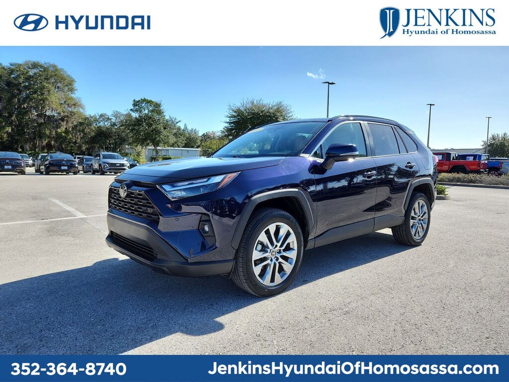 2022 Toyota RAV4 XLE Premium FWD