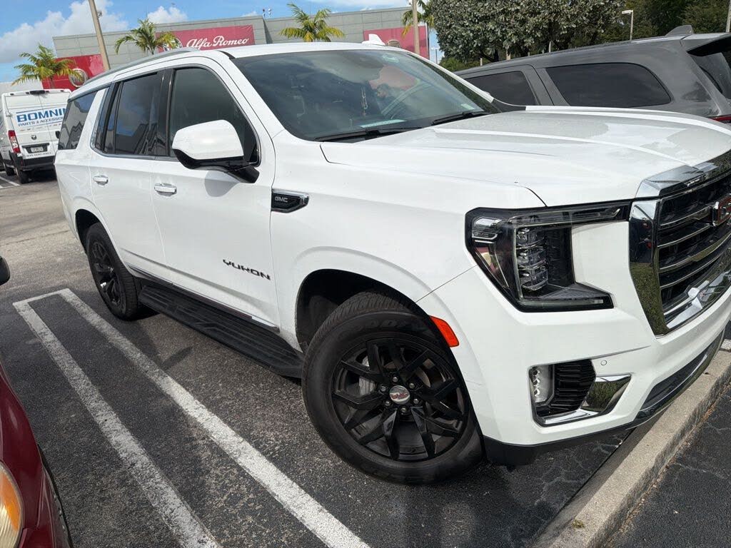 2023 GMC Yukon SLT RWD