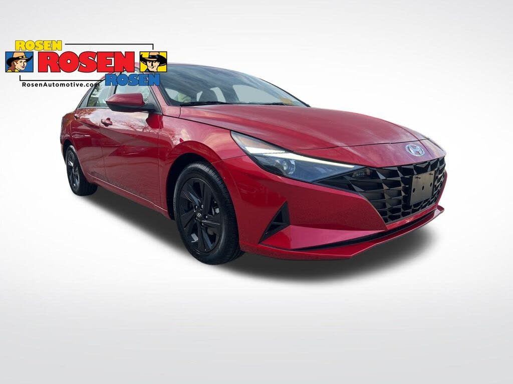 2023 Hyundai Elantra SEL FWD