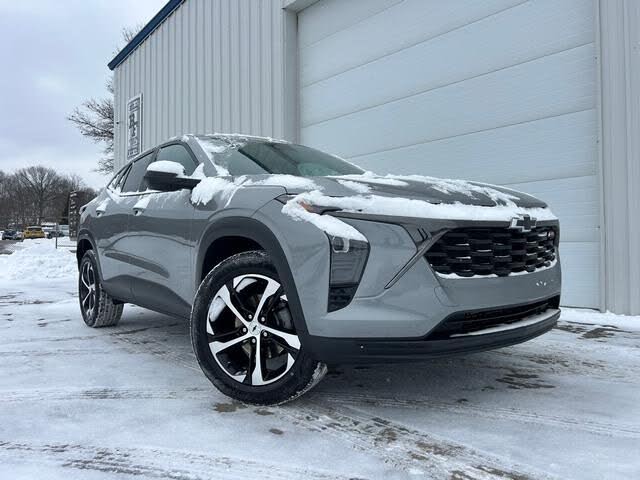 2024 Chevrolet Trax RS with 1RS FWD