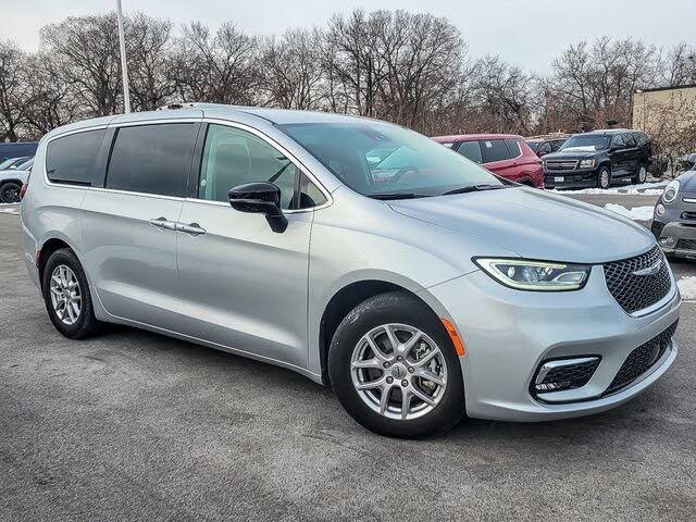 2024 Chrysler Pacifica Touring L FWD