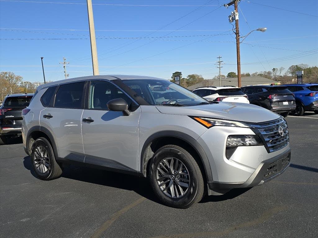 2024 Nissan Rogue S FWD