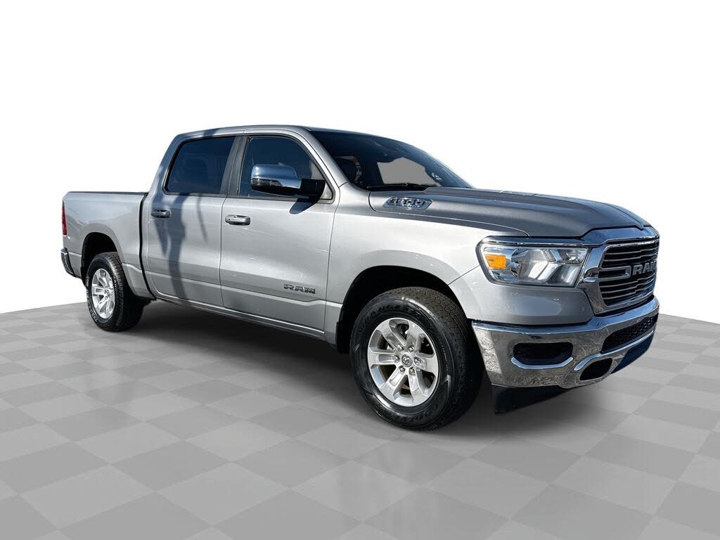 2024 RAM 1500 Laramie Crew Cab 4WD