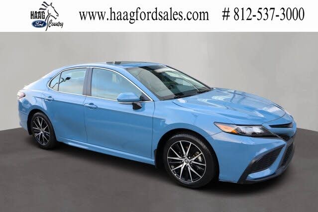 2024 Toyota Camry SE FWD