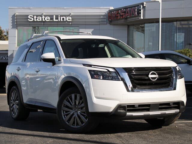 2025 Nissan Pathfinder SL 4WD
