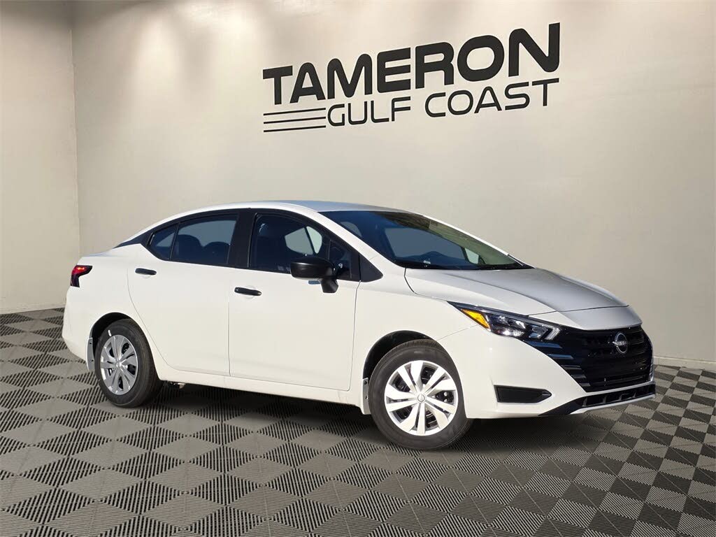 2025 Nissan Versa S FWD