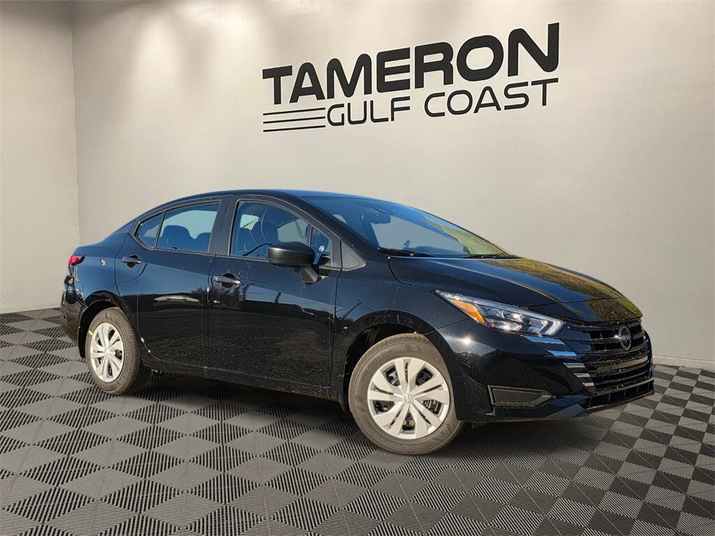 2025 Nissan Versa S FWD