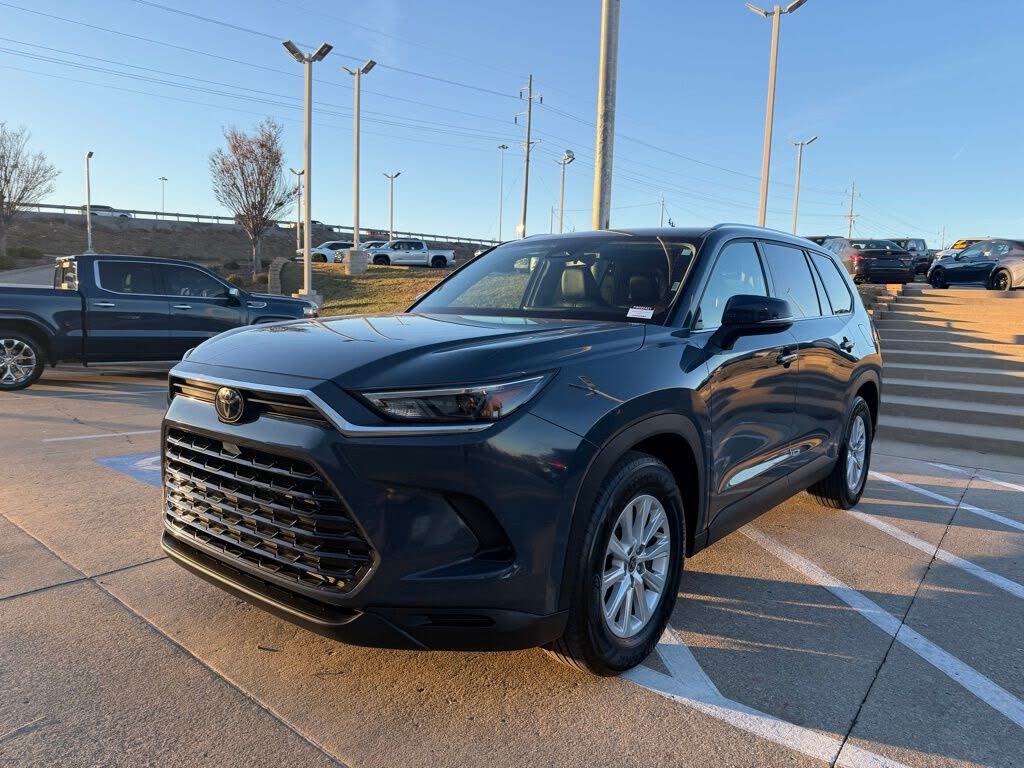 2025 Toyota Grand Highlander XLE FWD