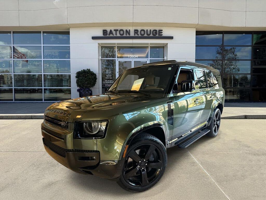 2026 Land Rover Defender 130 P400 X-Dynamic SE AWD