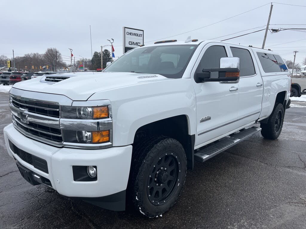2018 Chevrolet Silverado 2500HD High Country Crew Cab 4WD