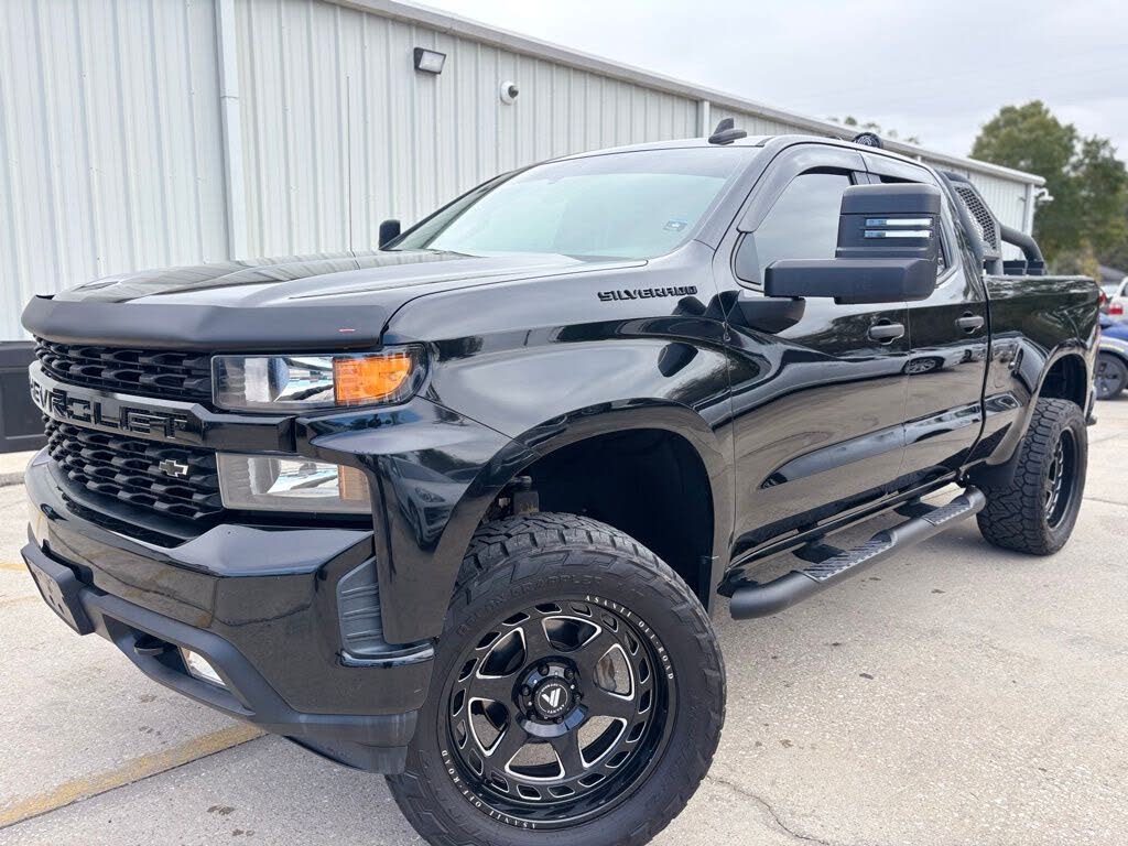 2019 Chevrolet Silverado 1500 Custom Double Cab 4WD