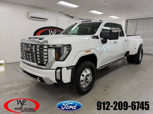 2024 GMC Sierra 3500HD Denali Crew Cab 4WD