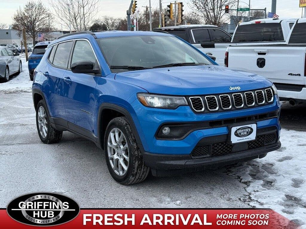 2024 Jeep Compass Latitude Lux 4WD