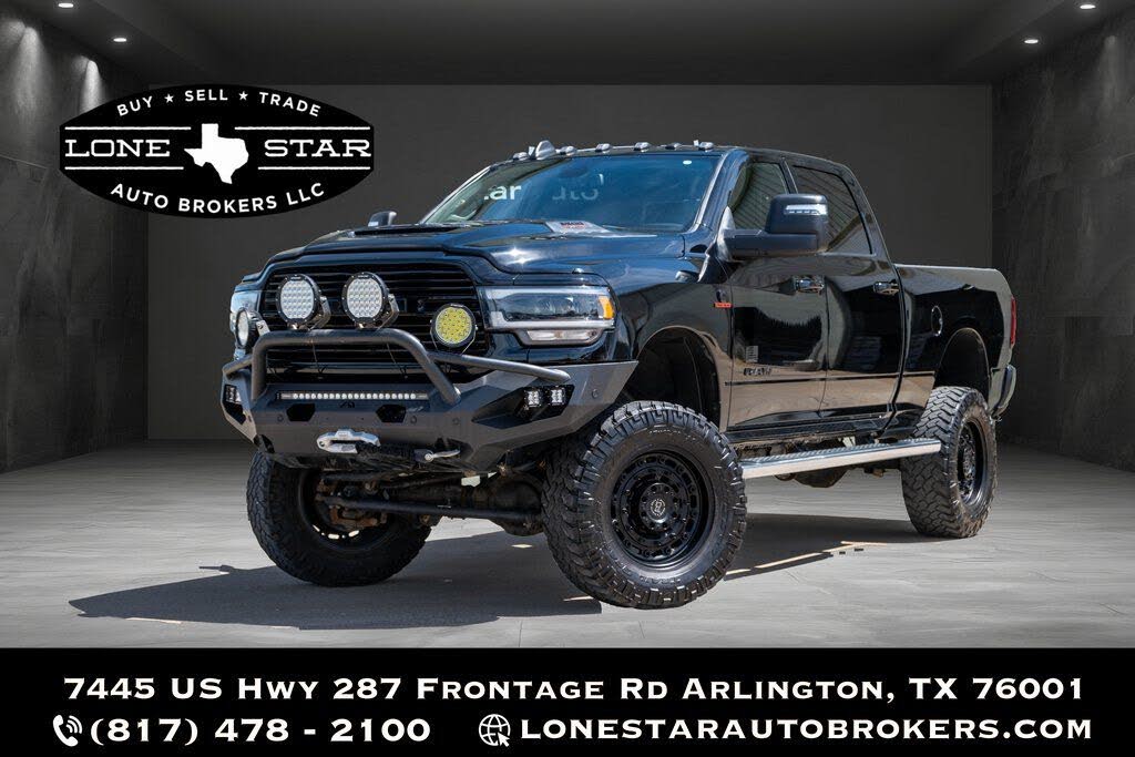 2024 RAM 3500 Laramie Crew Cab 4WD