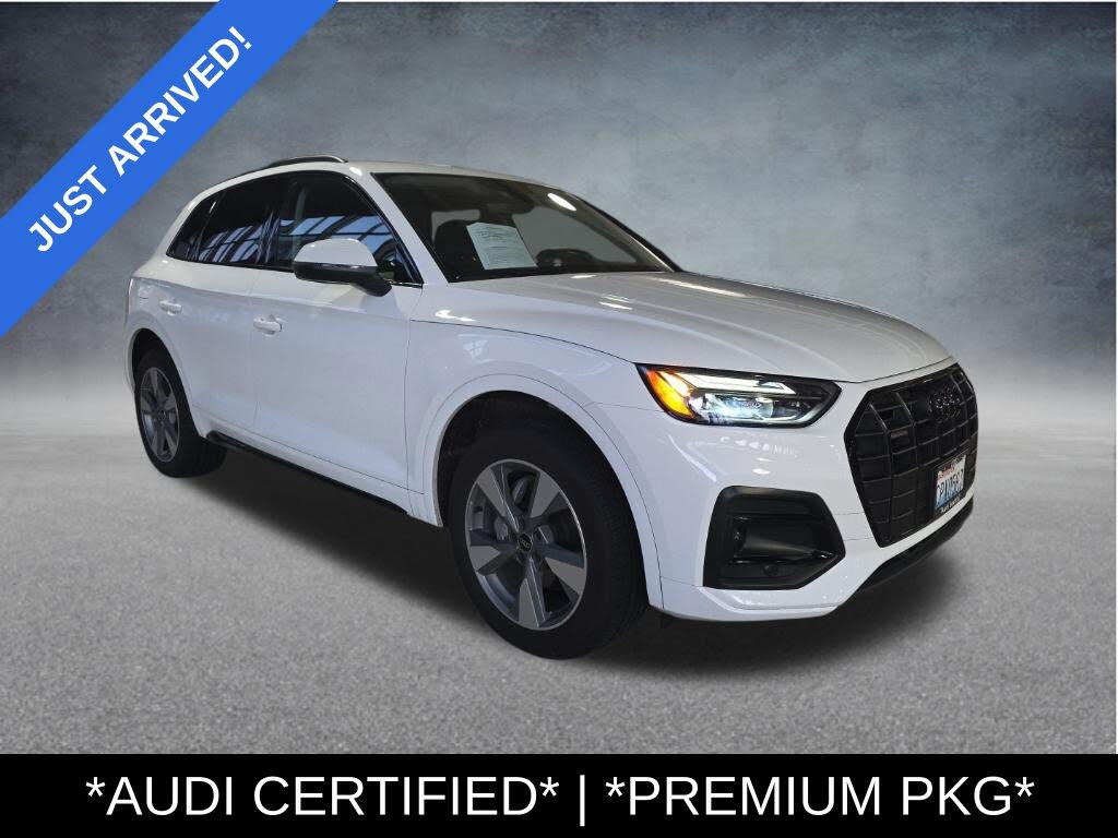 2025 Audi Q5 quattro Premium 40 TFSI