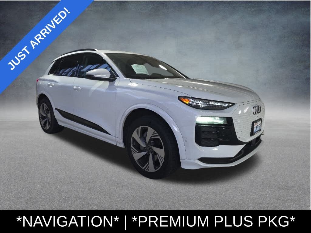 2025 Audi Q6 e-tron quattro Premium Plus