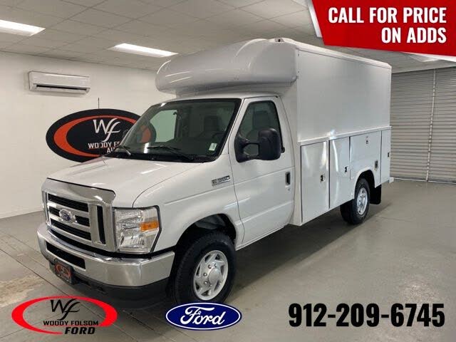 2025 Ford E-Series Chassis E-350 SD Cutaway SB DRW RWD